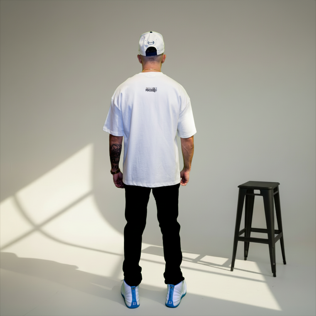 BUY MORE SNEAKERS | MAX HEAVY TEE